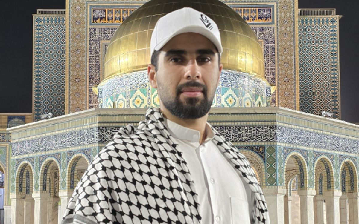 تصویر با کیفیت شماره 19- هنرمند شهید علیرضا غرباوی