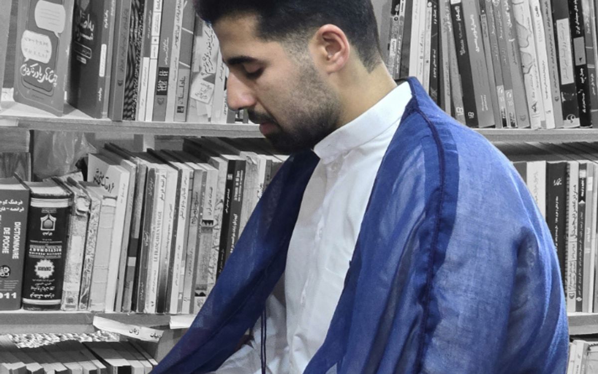 تصویر با کیفیت شماره 14- هنرمند شهید علیرضا غرباوی
